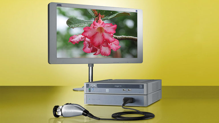 El sistema de cámara IMAGE1 S™ 4U permite al cirujano aprovechar de manera óptima todas las ventajas que ofrece la tecnología 4K.